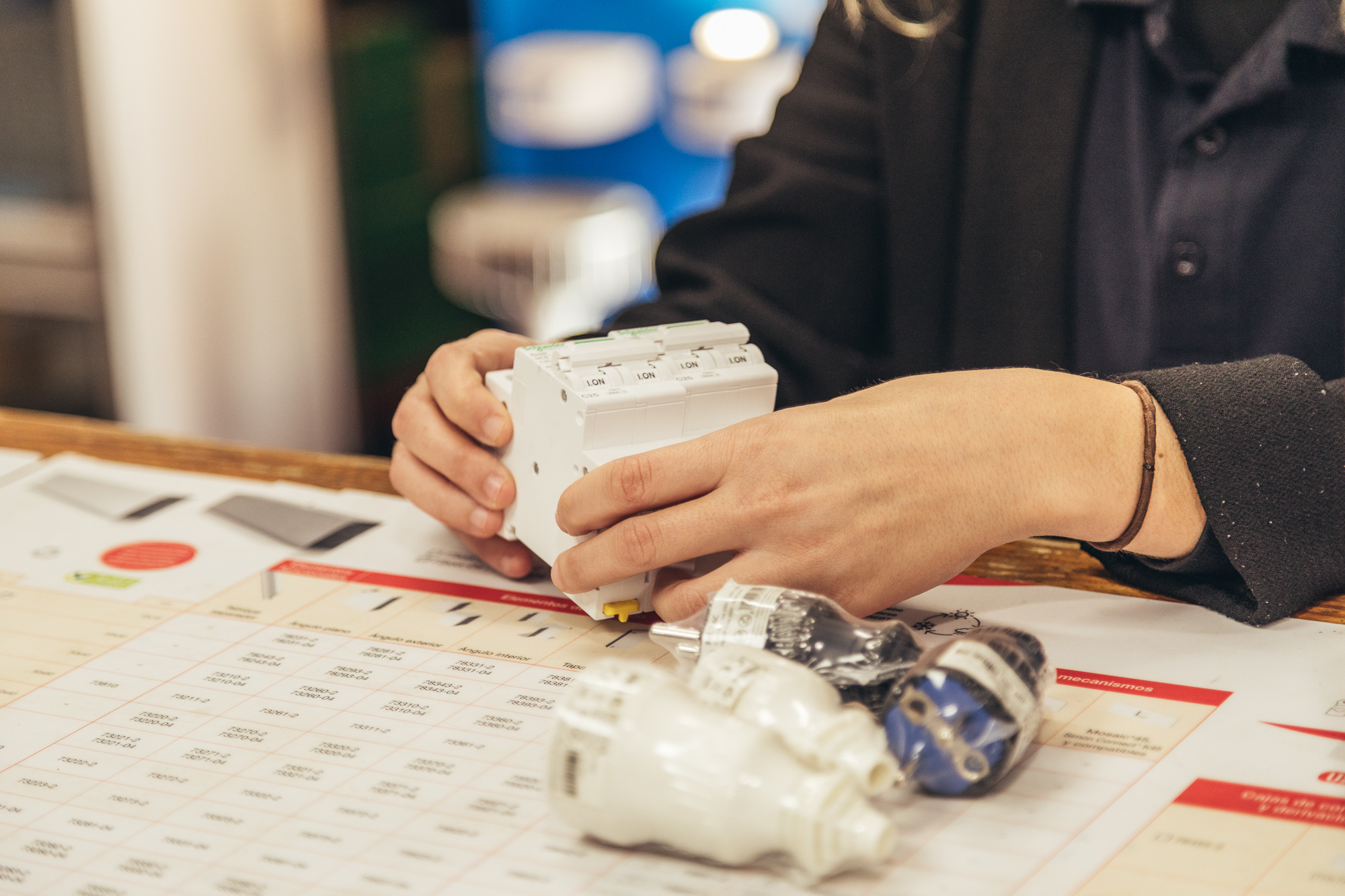 Material eléctrico en Cádiz